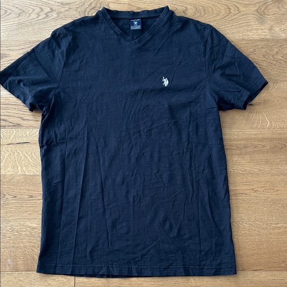 Polo by Ralph Lauren Men's Navy V-Neck Tee - Picture 2 of 8